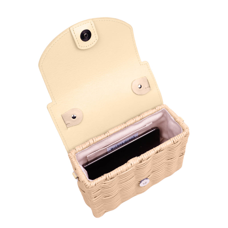 Buttermilk & Natural Babing with Cream Handle