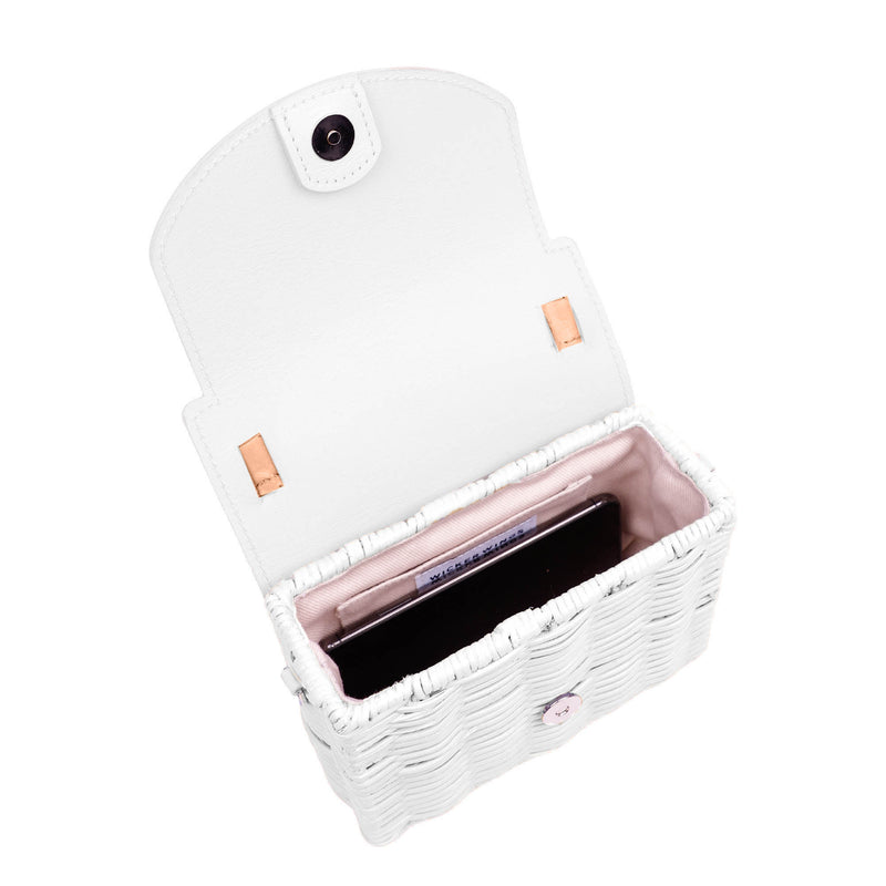 White Babai Camel Handle