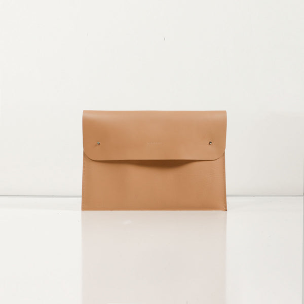 Laptop Case and Kuai Small Pouch - Camel